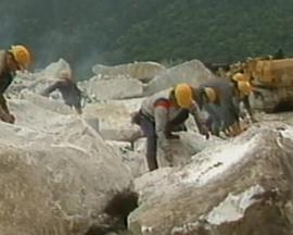 採石維生的部族—石礦工人